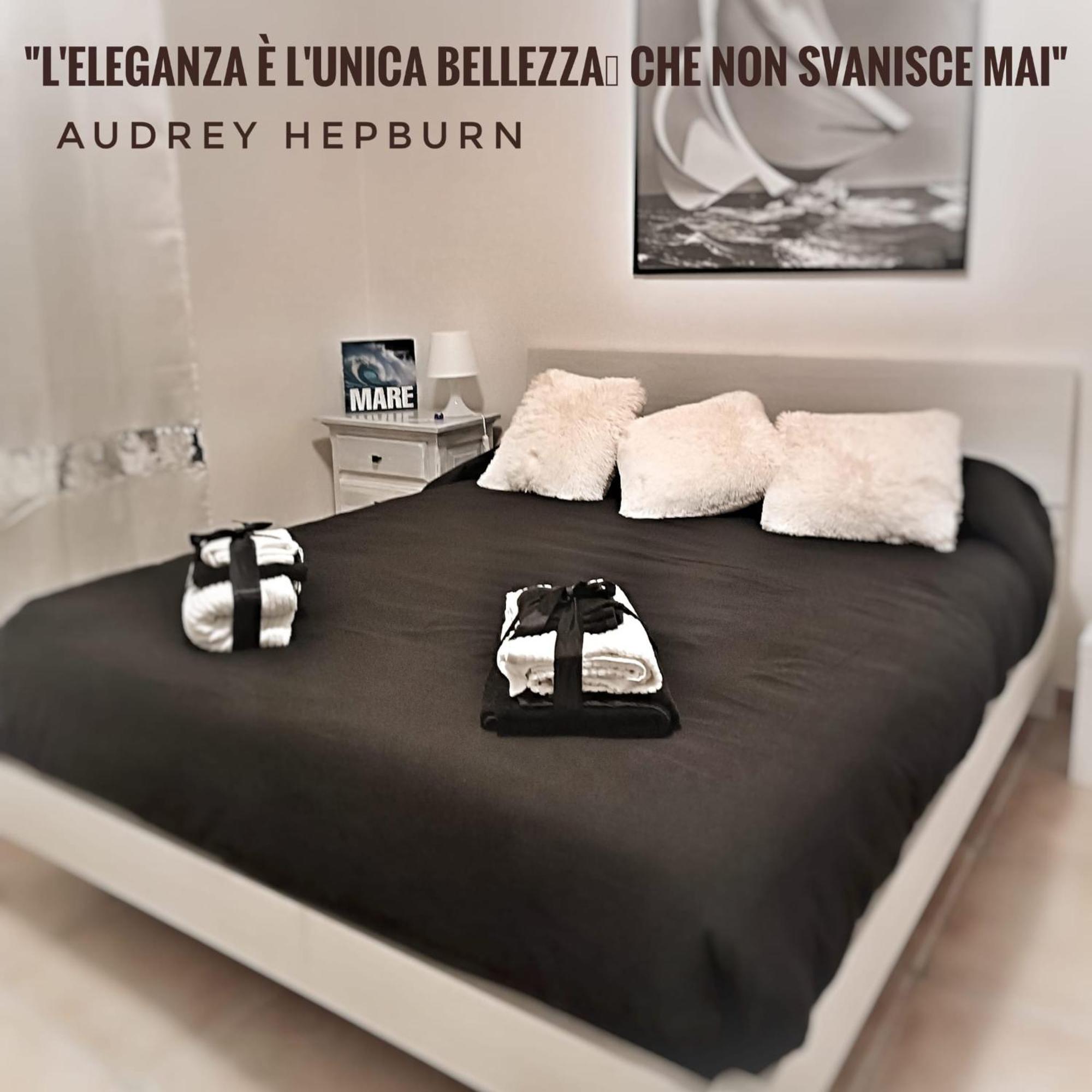 La Terrazza Sul Reno - In Pieno Centro-Due Passi Da Villa Chiara - Comodo Unipol Arena Casalecchio Di Reno Kültér fotó