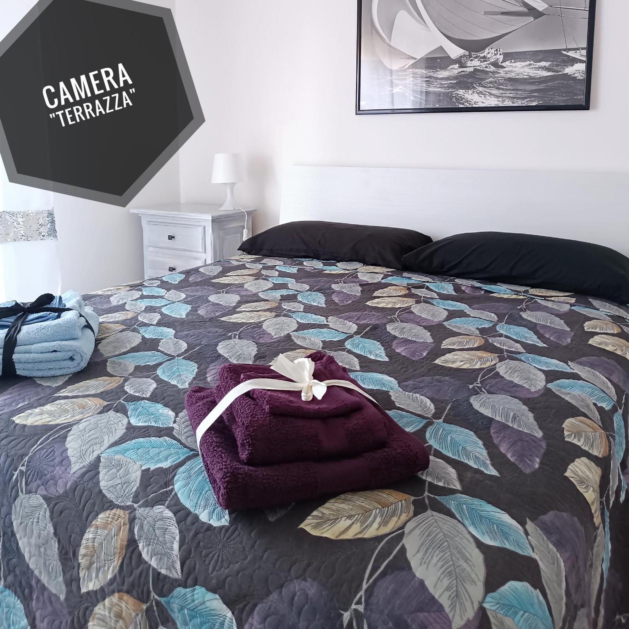 La Terrazza Sul Reno - In Pieno Centro-Due Passi Da Villa Chiara - Comodo Unipol Arena Casalecchio Di Reno Kültér fotó